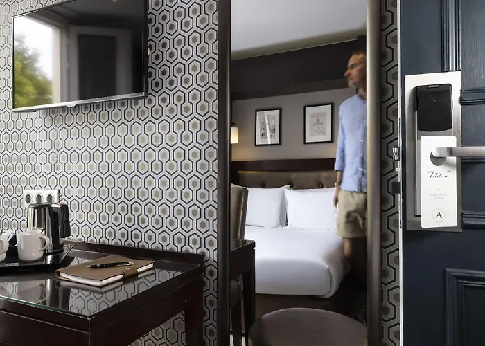 Hotel Abbatial Saint Germain 3*
