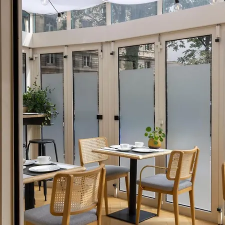 Hotel Abbatial Saint Germain 3*
