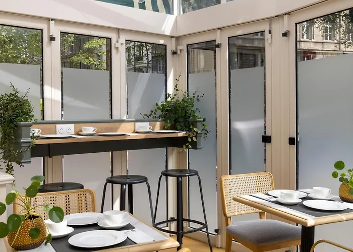 Hotel Abbatial Saint Germain 3*